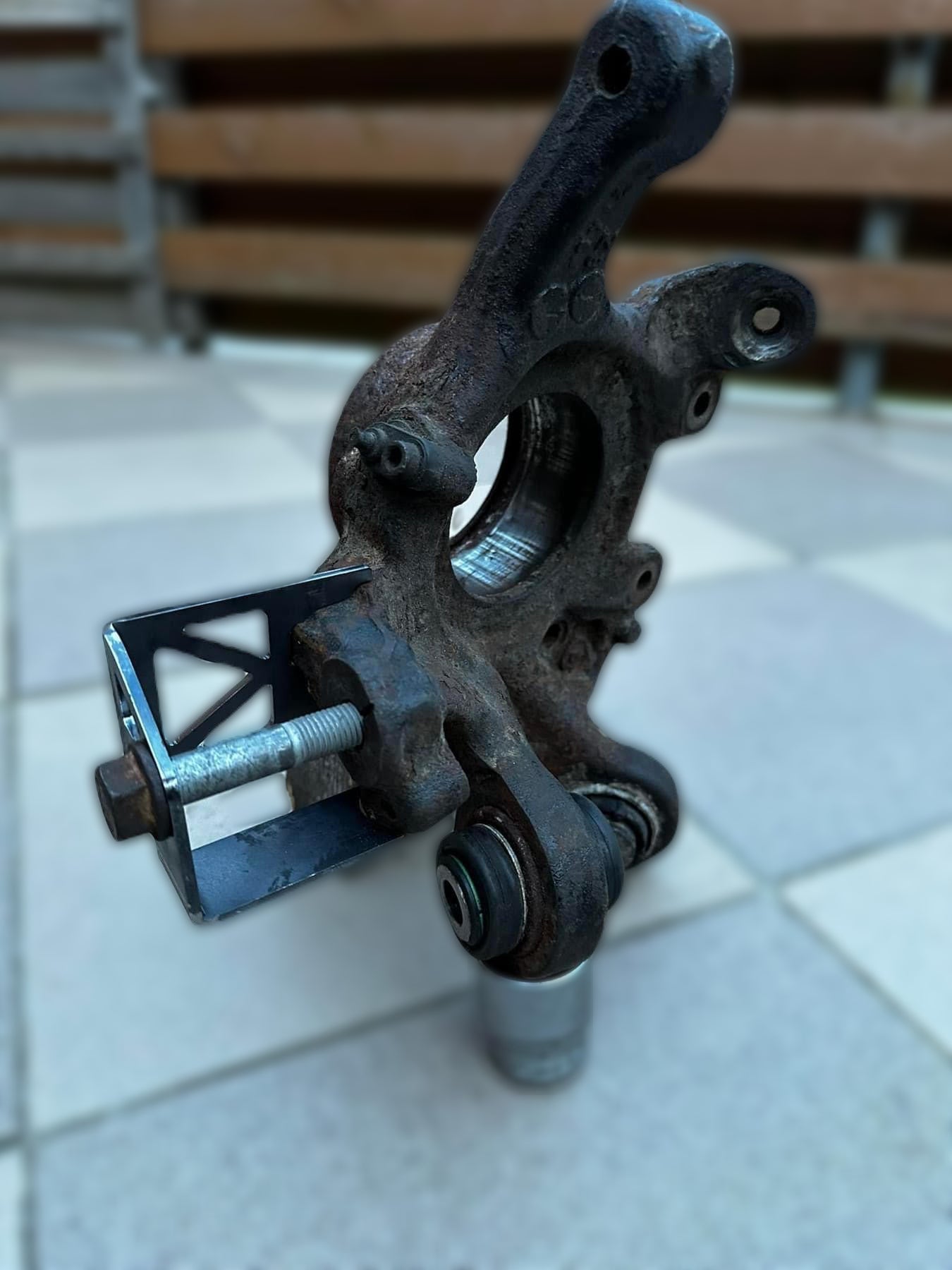 E8X / E9X Rear Knuckle Reinforcement Mod