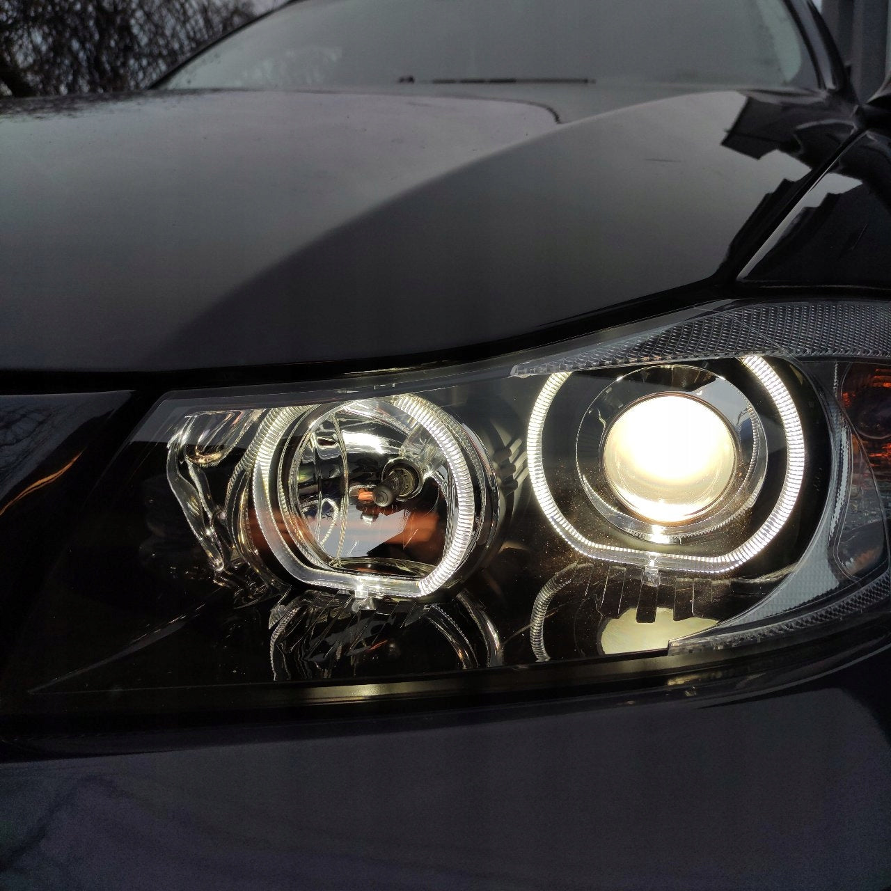 BMW E90 E91 Headlights Black LED Angel Eyes Front Lights 2005-2011 | Sedan Touring