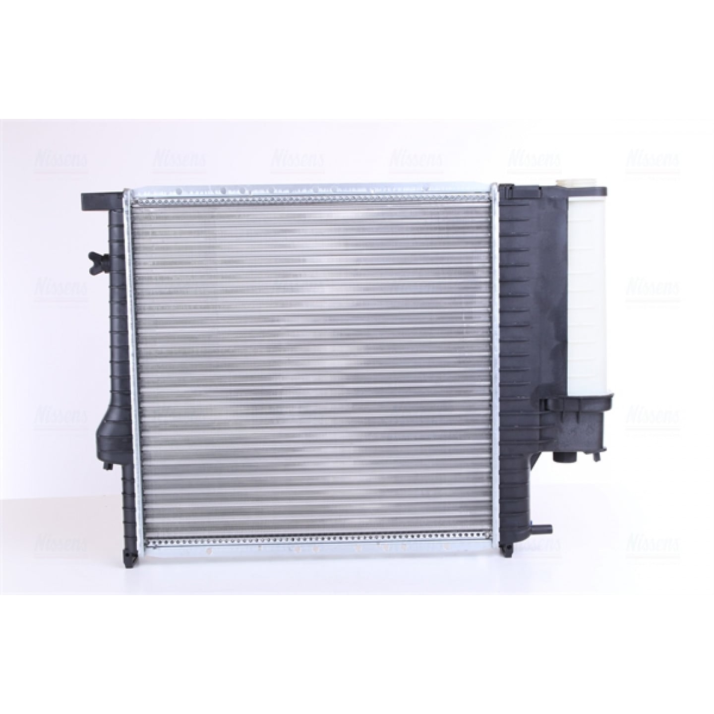 BMW E36 Radiator – Nissens 60623 – 6-Cylinder Manual – 323i | 325i | 328i